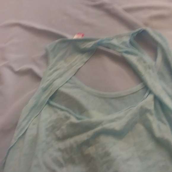 Tank - Picture 2 of 2